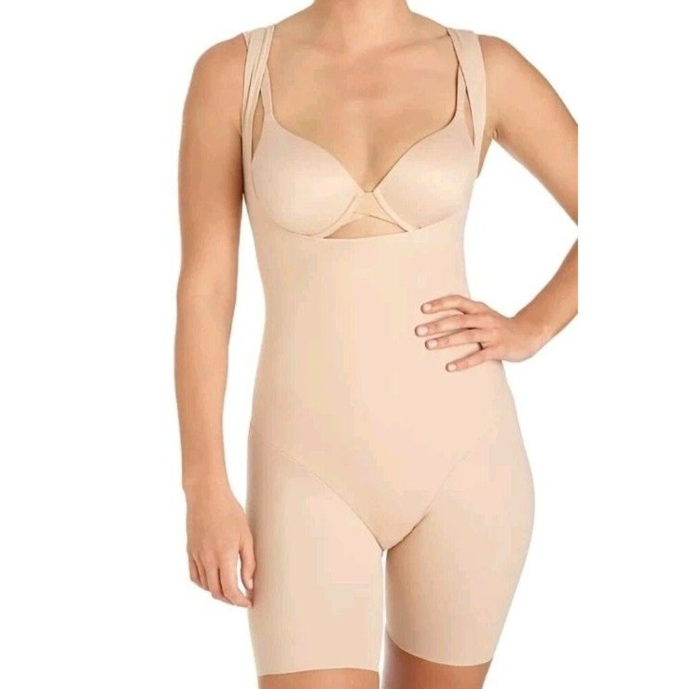 TC Fine Intimates Firm Control Open Bust Boyshort Bodysuit Shapewear L Cameo...